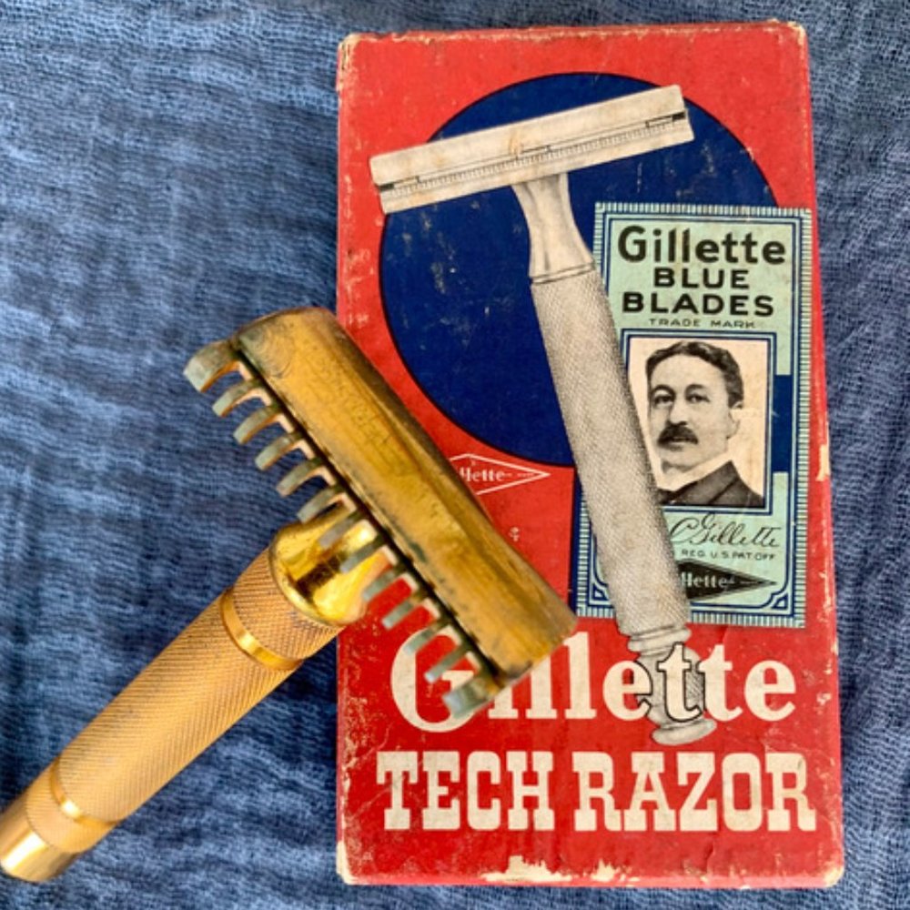 Vintage Gillette Gold Tone Tech Razor